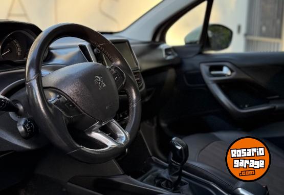 Autos - Peugeot 2008 FELINE 2016 Nafta 130000Km - En Venta