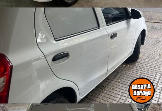 Autos - Toyota Etios aibo 2023 Nafta 97000Km - En Venta