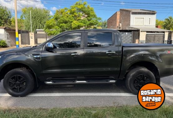 Camionetas - Ford RANGER 3.2 CXL 2015 Diesel 157000Km - En Venta
