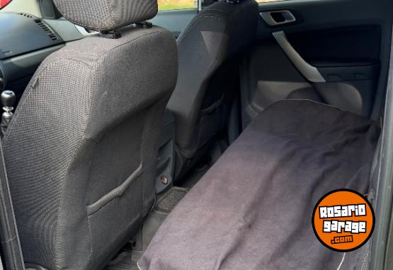 Camionetas - Ford RANGER 3.2 CXL 2015 Diesel 157000Km - En Venta