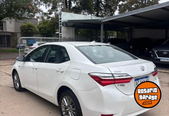 Autos - Toyota Corolla XEi 1.8 MT 2017 Nafta 130000Km - En Venta