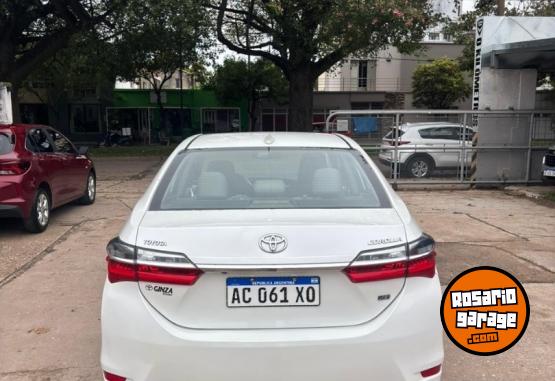 Autos - Toyota Corolla XEi 1.8 MT 2017 Nafta 130000Km - En Venta