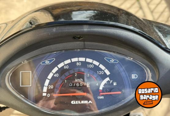 Motos - Gilera smash 2024 Nafta 7500Km - En Venta