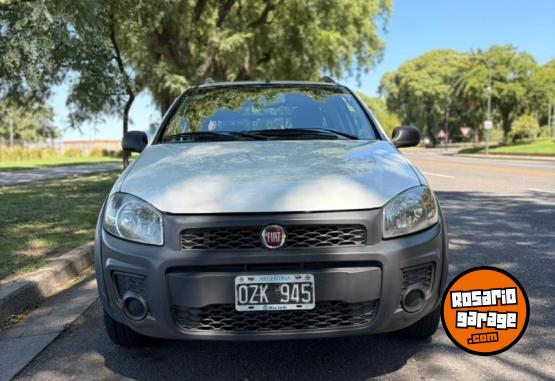 Camionetas - Fiat STRADA WORKING GNC 2015 GNC 240000Km - En Venta