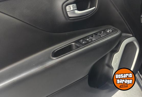 Autos - Chrysler Renegade 2021 Nafta 101000Km - En Venta