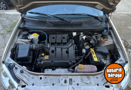 Autos - Fiat Siena 2010 GNC 130000Km - En Venta