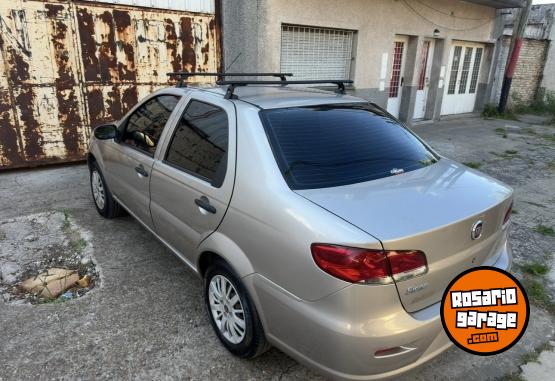 Autos - Fiat Siena 2010 GNC 130000Km - En Venta