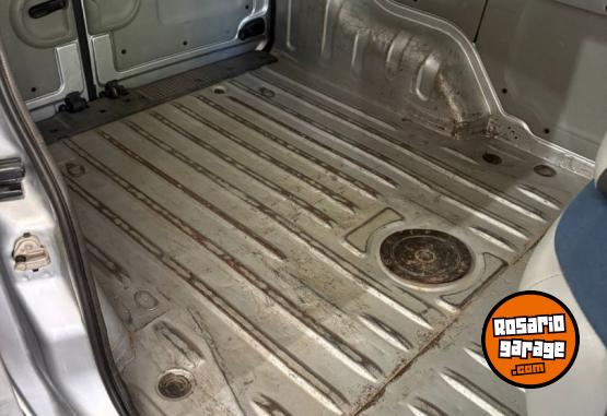 Utilitarios - Renault Kangoo 1.6 16v 2013 GNC 209000Km - En Venta