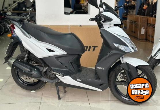Motos - Kymco Agility 200 2024 Nafta 9900Km - En Venta