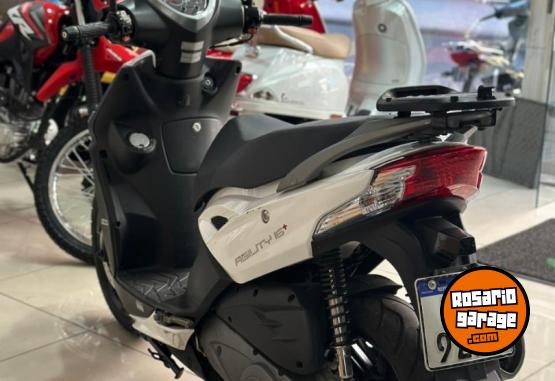 Motos - Kymco Agility 200 2024 Nafta 9900Km - En Venta