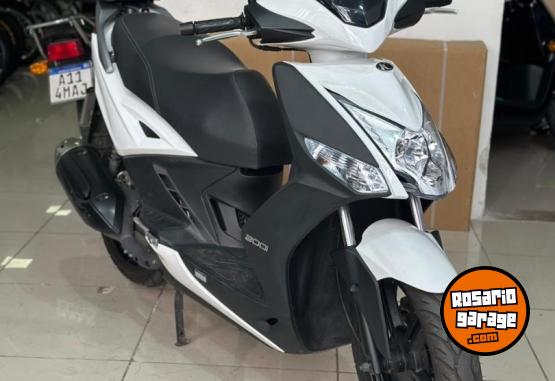 Motos - Kymco Agility 200 2024 Nafta 9900Km - En Venta