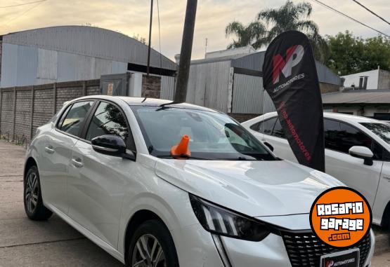Autos - Peugeot 208 feline 2022 Nafta 28000Km - En Venta