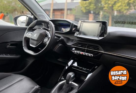 Autos - Peugeot 208 feline 2022 Nafta 28000Km - En Venta