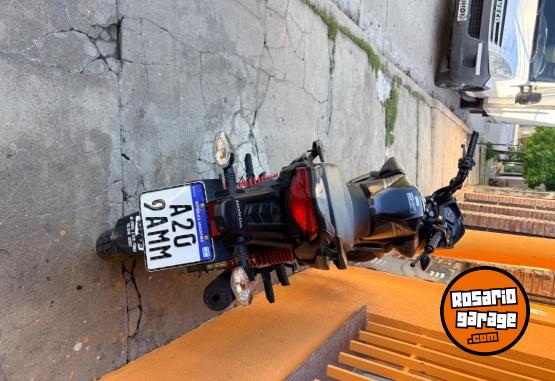 Motos - Honda Twister 2024 Nafta 7000Km - En Venta