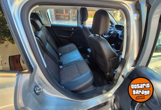 Autos - Peugeot 2008 Feline 2017 Nafta 102000Km - En Venta