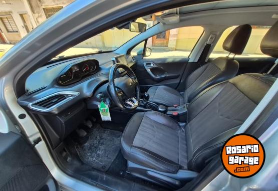 Autos - Peugeot 2008 Feline 2017 Nafta 102000Km - En Venta