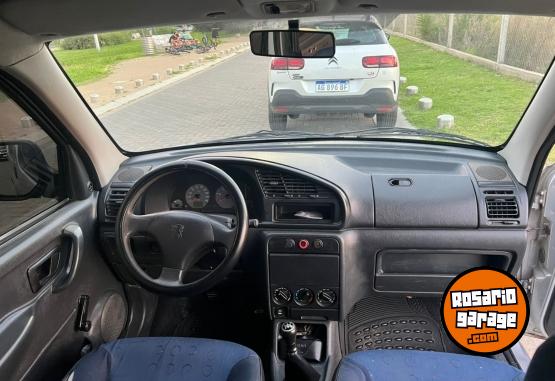 Utilitarios - Peugeot Partner 2008 Diesel 244000Km - En Venta