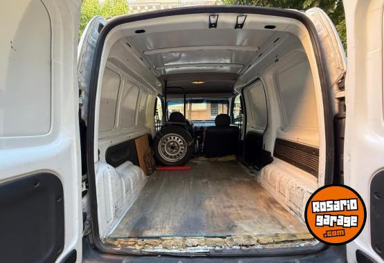 Utilitarios - Renault Kangoo 2016 Nafta 277000Km - En Venta