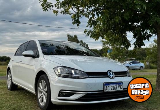 Autos - Volkswagen Golf 2018 Nafta 140000Km - En Venta