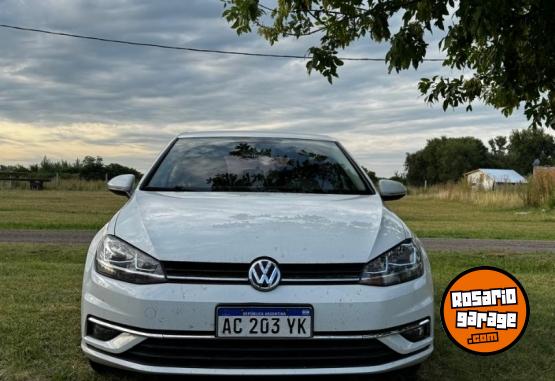 Autos - Volkswagen Golf 2018 Nafta 140000Km - En Venta