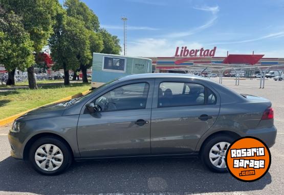 Autos - Volkswagen Voyage 2015 Nafta 160000Km - En Venta