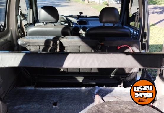 Utilitarios - Renault Kangoo 4 puertas 1.6 16v. 2010 GNC 330000Km - En Venta