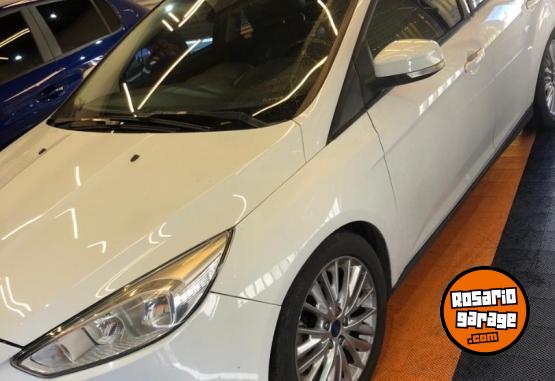 Autos - Ford FOCUS 2015 Nafta 108000Km - En Venta