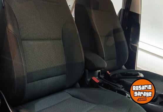 Autos - Volkswagen Golf 2018 Nafta 61000Km - En Venta