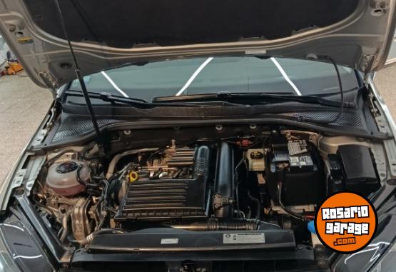Autos - Volkswagen Golf 2018 Nafta 61000Km - En Venta