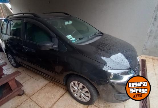 Autos - Volkswagen Suran 2011 Nafta 146000Km - En Venta