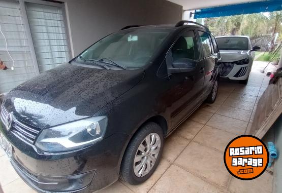 Autos - Volkswagen Suran 2011 Nafta 146000Km - En Venta