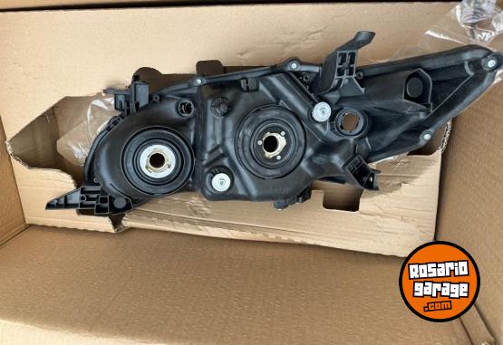 Accesorios para Autos - OPTICAS ORIGINALES NUEVAS DE TOYOTA COROLLA MODELO 2009-2013 - En Venta