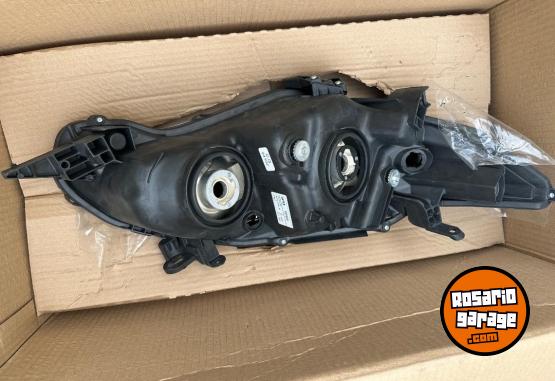 Accesorios para Autos - OPTICAS ORIGINALES NUEVAS DE TOYOTA COROLLA MODELO 2009-2013 - En Venta