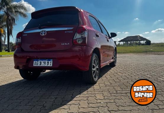 Autos - Toyota Etios 2023 Nafta 35000Km - En Venta