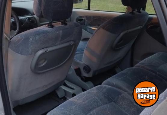 Autos - Renault Scenic 2009 GNC 215316Km - En Venta