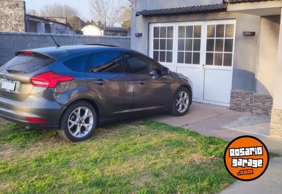 Autos - Ford Focus Se plus 2017 Nafta 65000Km - En Venta