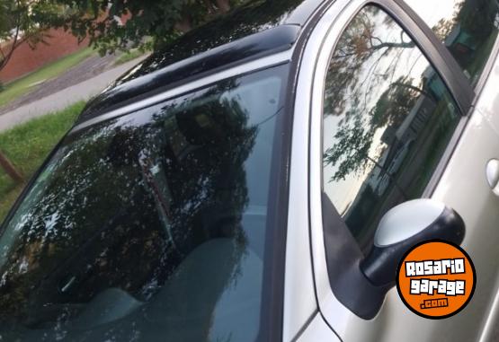 Autos - Peugeot 206 XT Premium 2007 Nafta 236000Km - En Venta