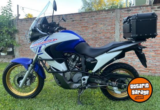 Motos - Honda Transalp 700 2011 Nafta 39500Km - En Venta