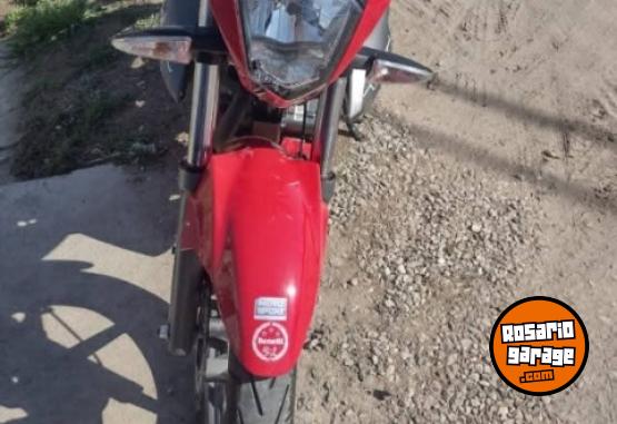 Motos - Benelli TNT 150 2021 Nafta 6000Km - En Venta