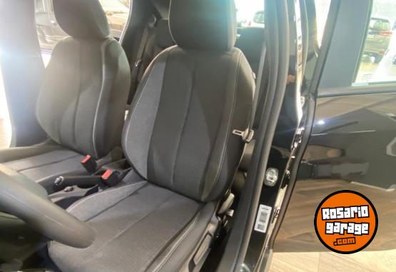 Autos - Peugeot 2008 GT T200 2026 Nafta 0Km - En Venta