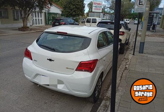 Autos - Chevrolet Onix 2022 Nafta 42000Km - En Venta