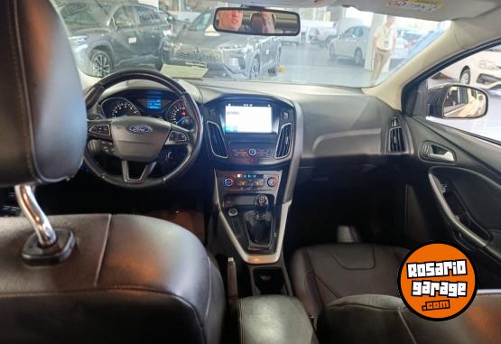 Autos - Ford FOCUS 4P 2,0L N MT SE 2018 Nafta 94391Km - En Venta