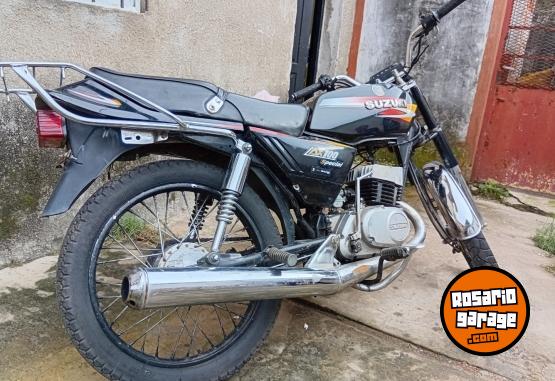 Motos - Suzuki 2018 2018 Nafta 111111Km - En Venta