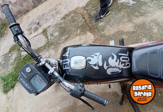 Motos - Suzuki 2018 2018 Nafta 111111Km - En Venta