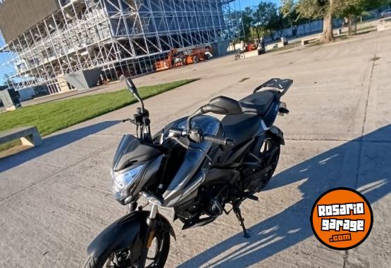 Motos - Bajaj Rouser 160 NS 2024 Nafta 3200Km - En Venta