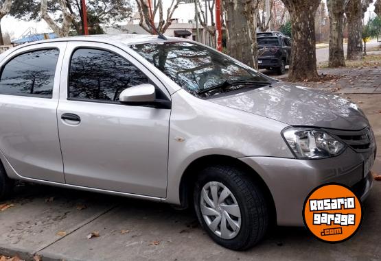 Autos - Toyota XS 2017 Nafta 137500Km - En Venta