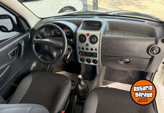 Utilitarios - Citroen Berlingo Furgon 2024 Nafta 24000Km - En Venta