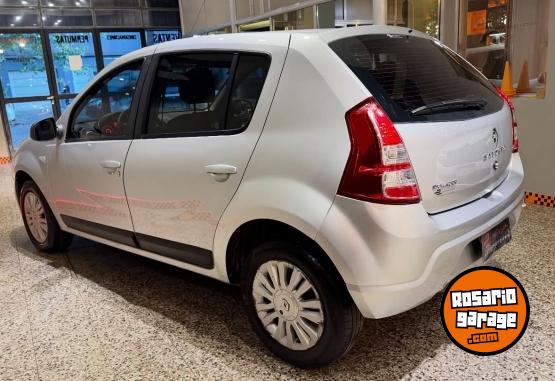 Autos - Renault Sandero Luxe 2011 Nafta 103000Km - En Venta
