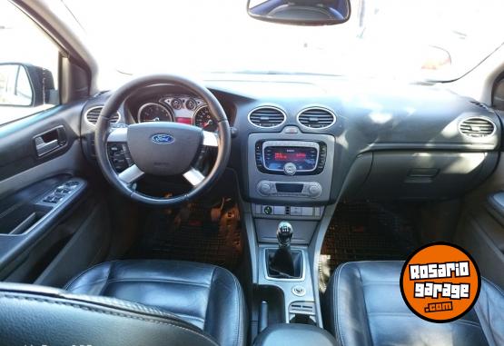 Autos - Ford FOCUS  2.0 GUIA GNC 2010 GNC 188963Km - En Venta