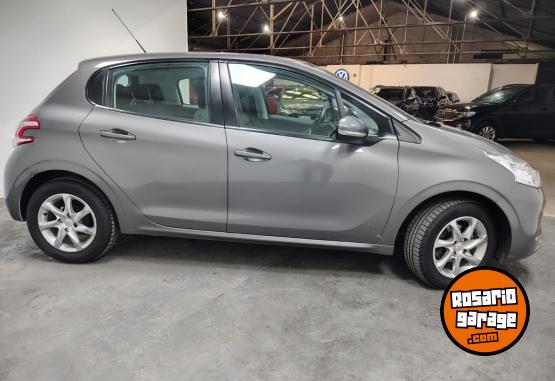Autos - Peugeot 208 1,5N ALLURE TOUCHSCRE 2014 Nafta 75357Km - En Venta